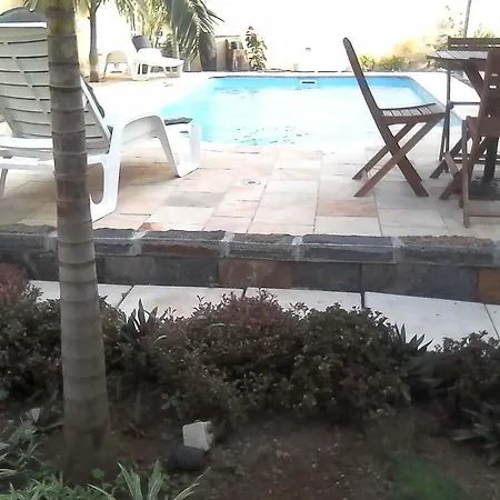 Jolie Villa Santa avec piscine privée Pointe aux Piments Exterior foto